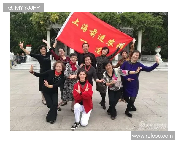 重庆足球队在联合会杯中的拼搏历程与荣耀追寻 重庆足球队在联合会杯中的拼搏历程与荣耀追寻